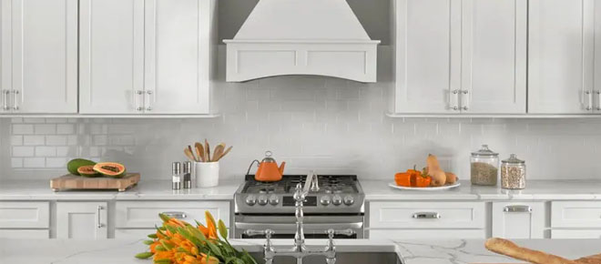 5-Reasons-Why-a-Range-Hood-is-a-Must-Have-in-Your-Kitchen.jpg